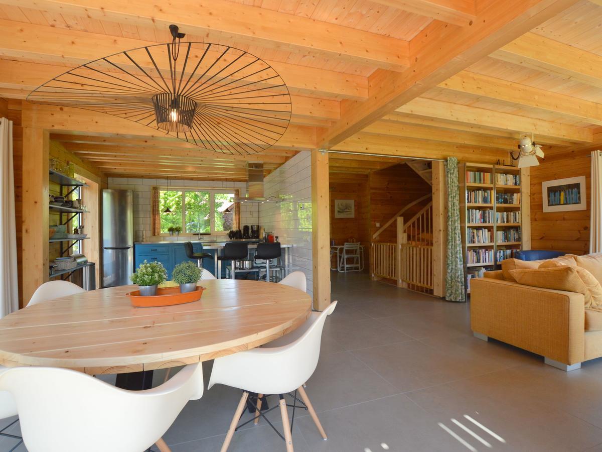 Modern In With Barbecue Vakantiehuis *