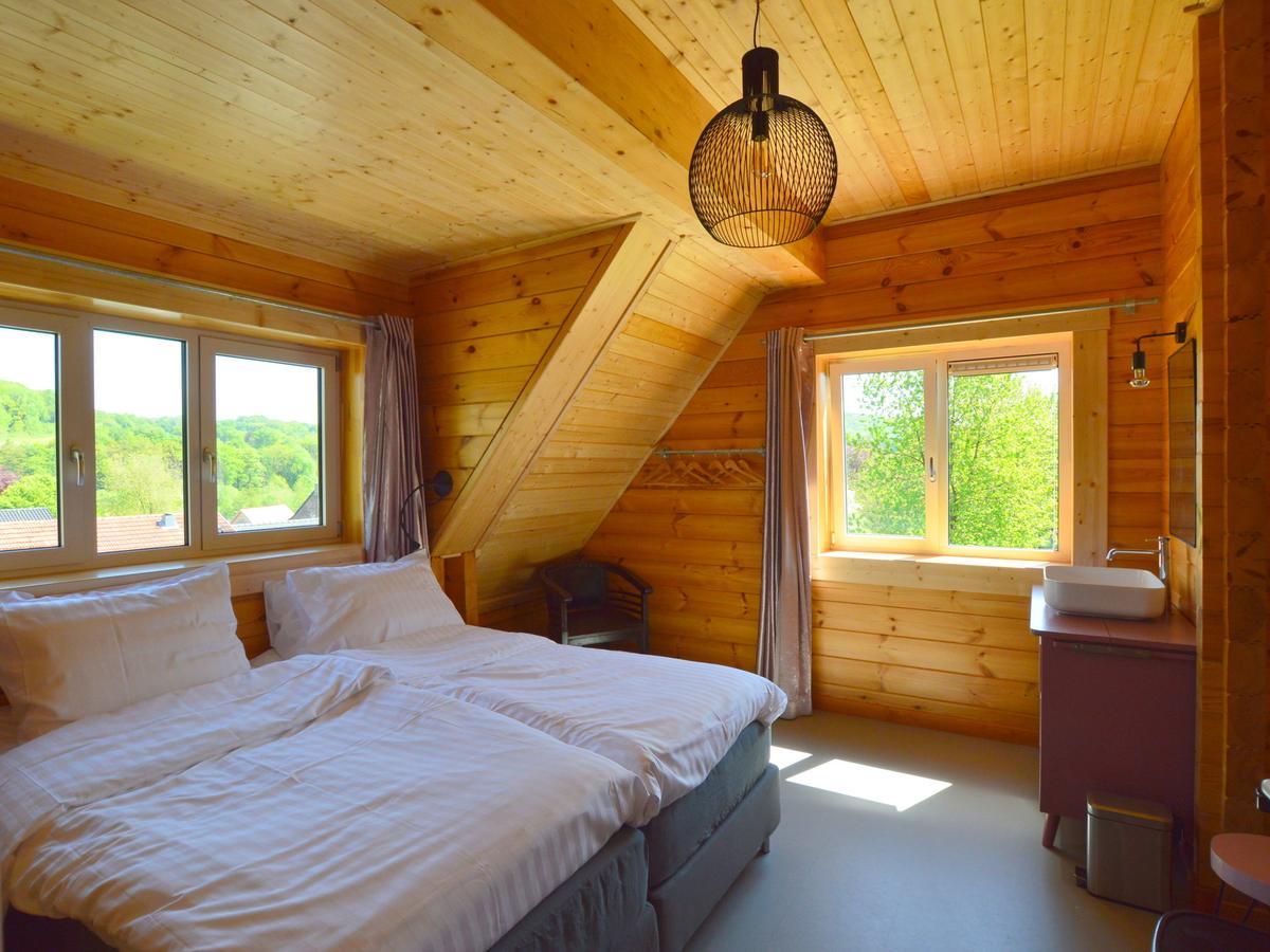 Cosy House In With Views And Spacious Terrace Holiday home Slenaken